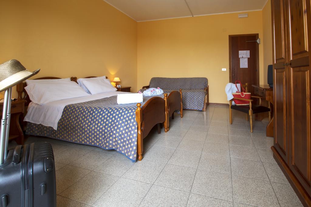 Hotel La Perla Tropea Esterno foto