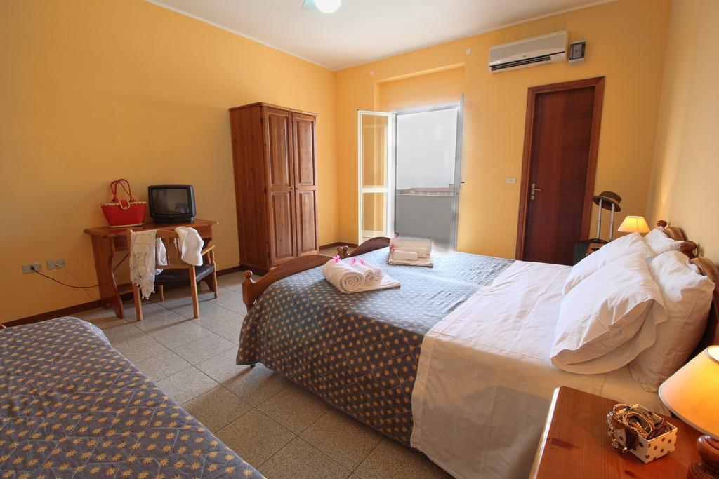 Hotel La Perla Tropea Esterno foto