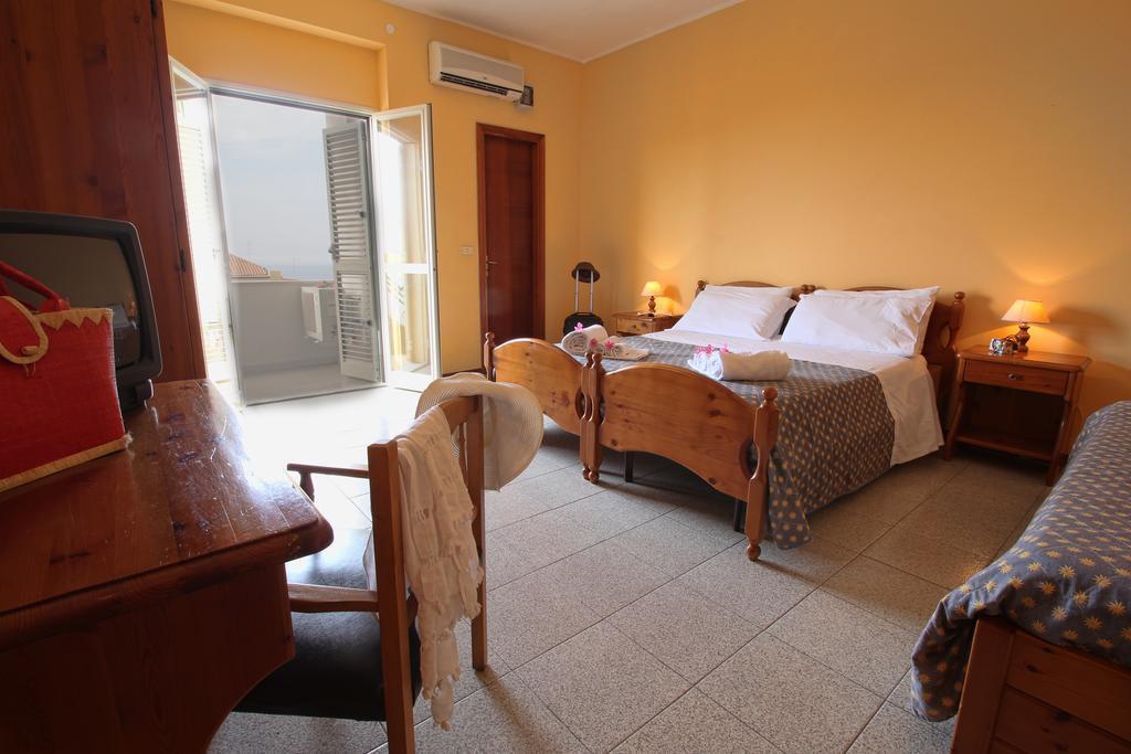 Hotel La Perla Tropea Esterno foto