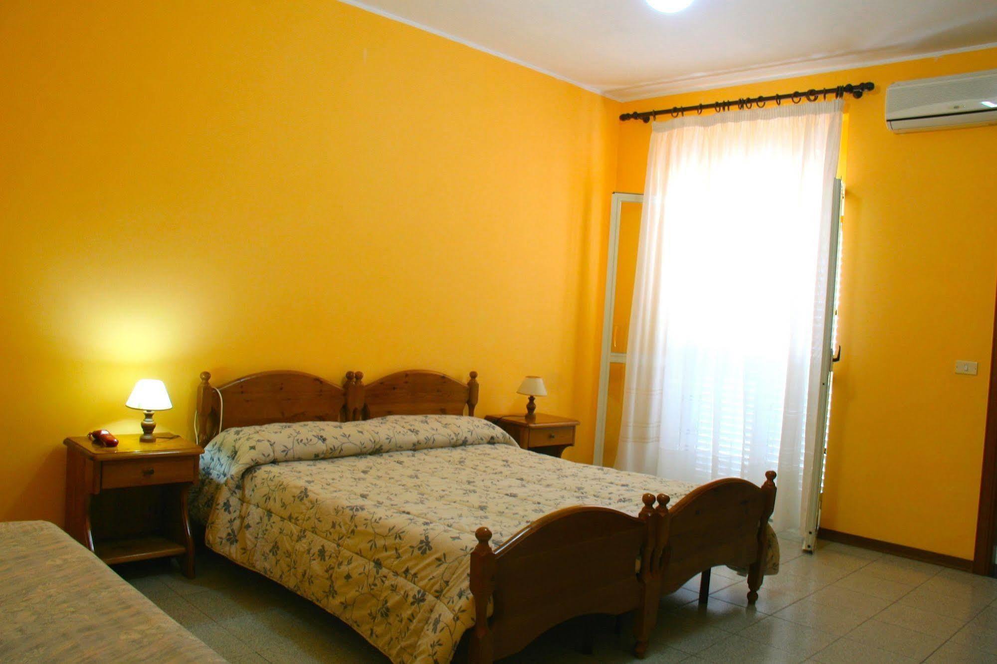 Hotel La Perla Tropea Esterno foto