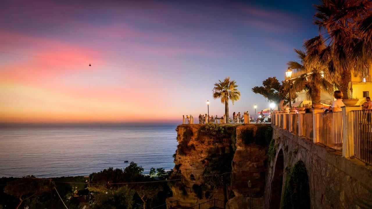 Hotel La Perla Tropea Esterno foto