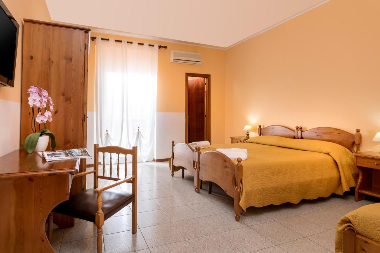 Hotel La Perla Tropea Esterno foto